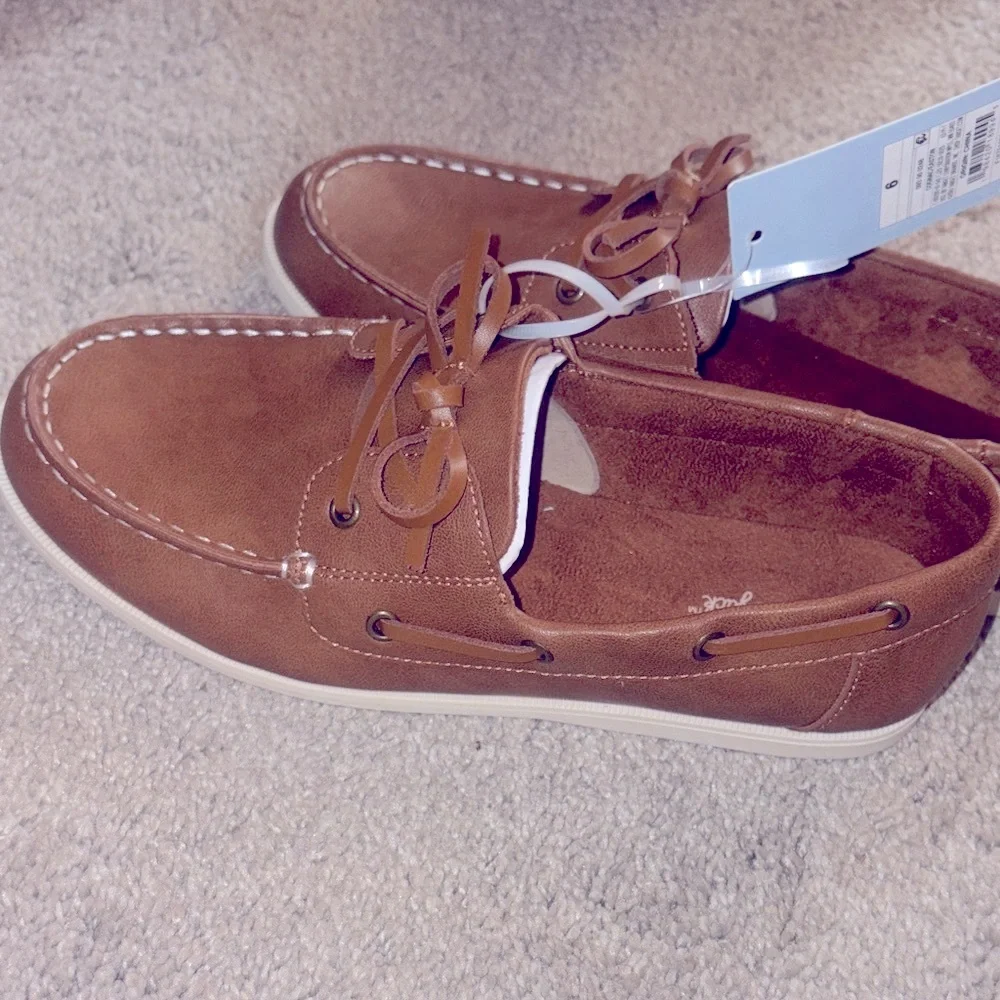 New Cat & Jack brown Boat Shoes for young Men nantucket style